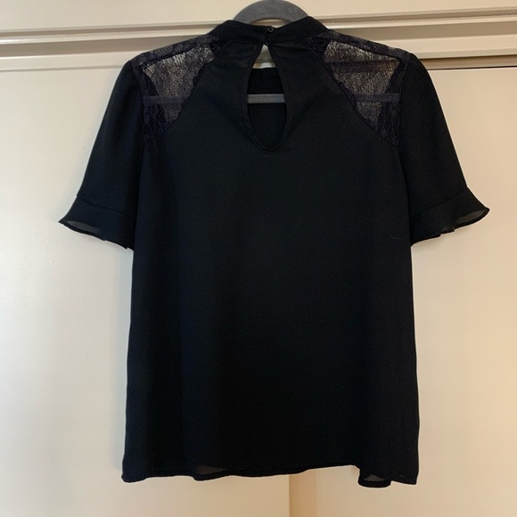 Bird Lace Flutter Sleeve Blouse Size Small black - Picture 3 of 4